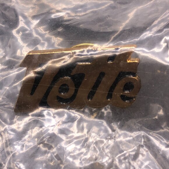 Chevy Corvette Script Hat Lapel Pin Accessory Bowtie Stingray Vette - Picture 2 of 3